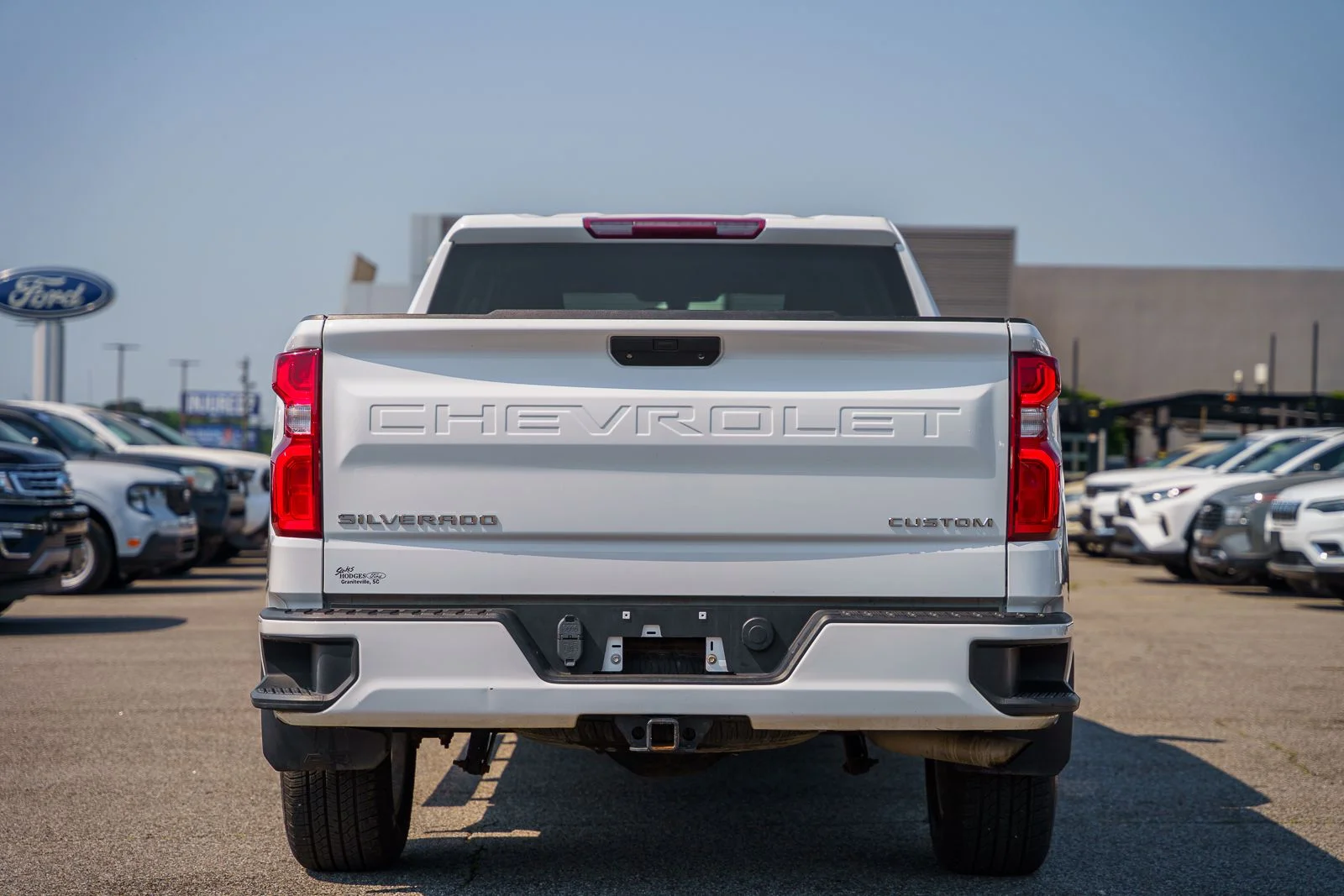 Used 2022  Chevrolet Custom image 5