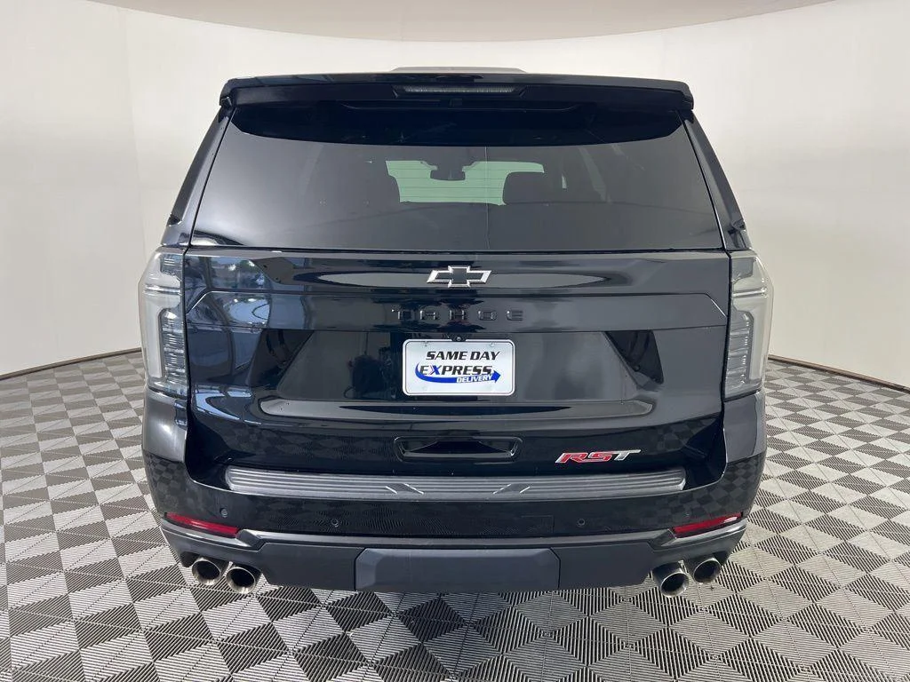 Used 2025 Black Chevrolet RST image 31