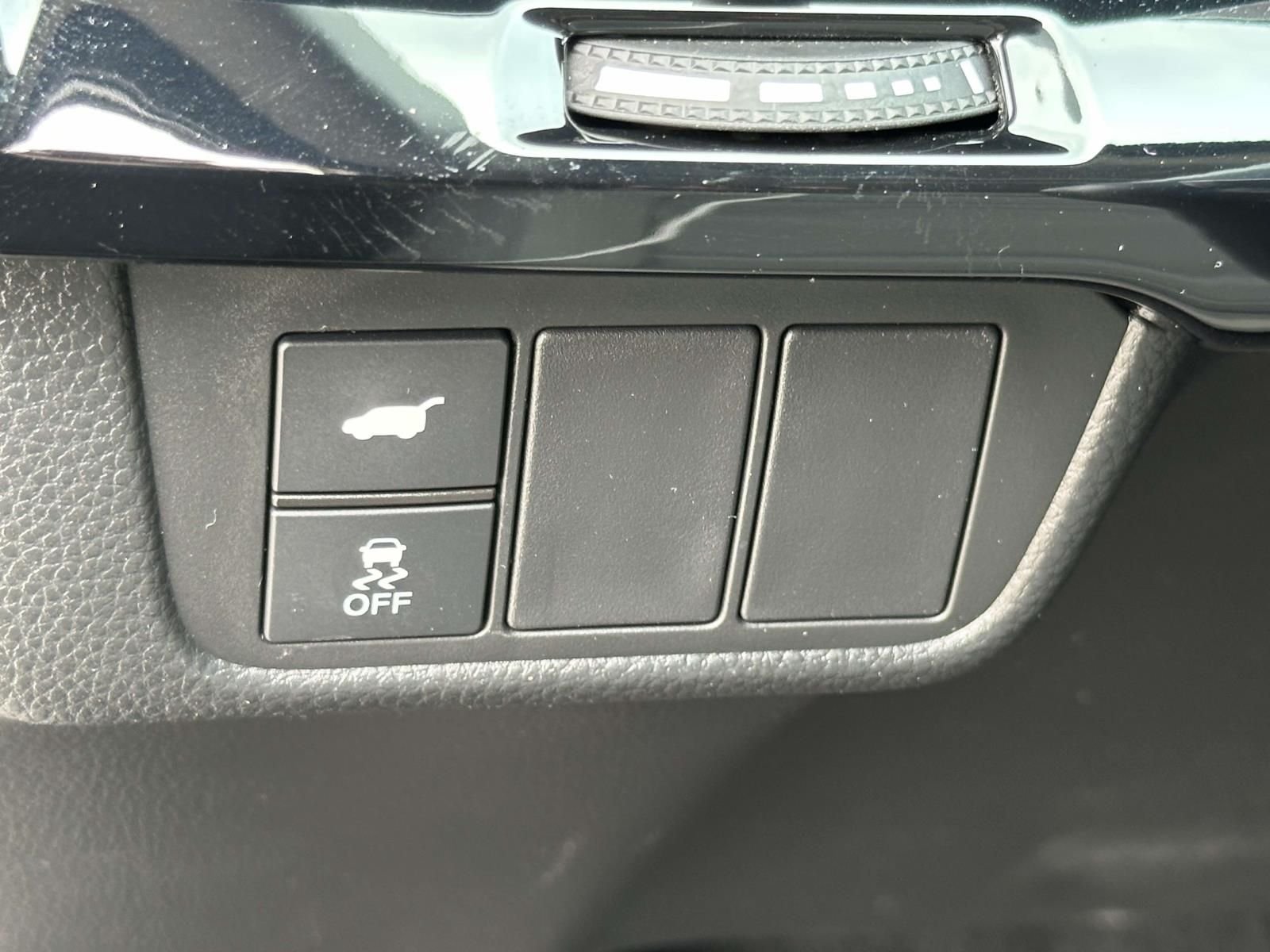 Used 2024  Honda EX-L image 21