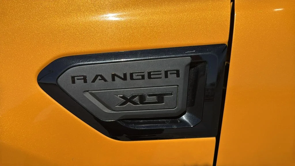 Used 2022 Cyber Orange Metallic Tricoat Ford XLT image 7