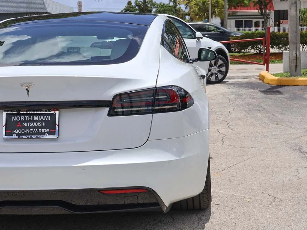 Used 2023 White Tesla Standard Range image 16
