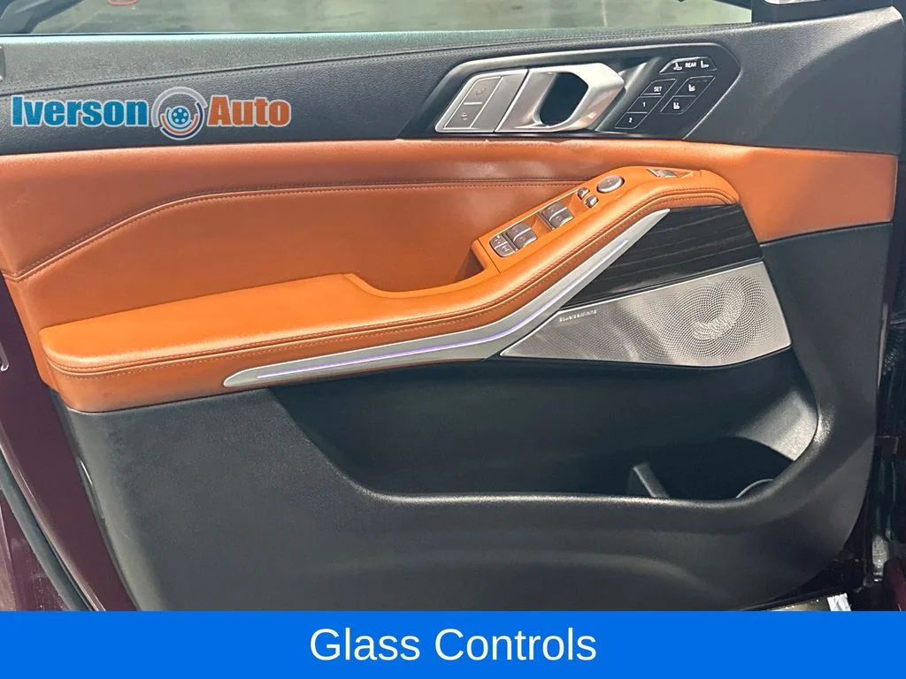 Used 2021 Red BMW M50i image 15