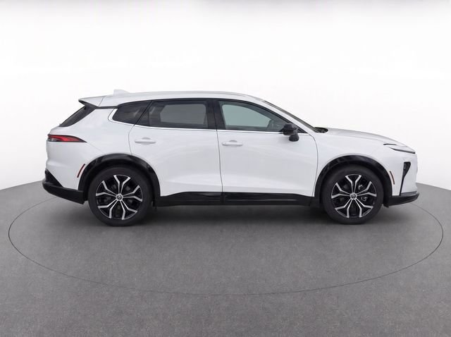 Used 2025 White Toyota XLE image 8