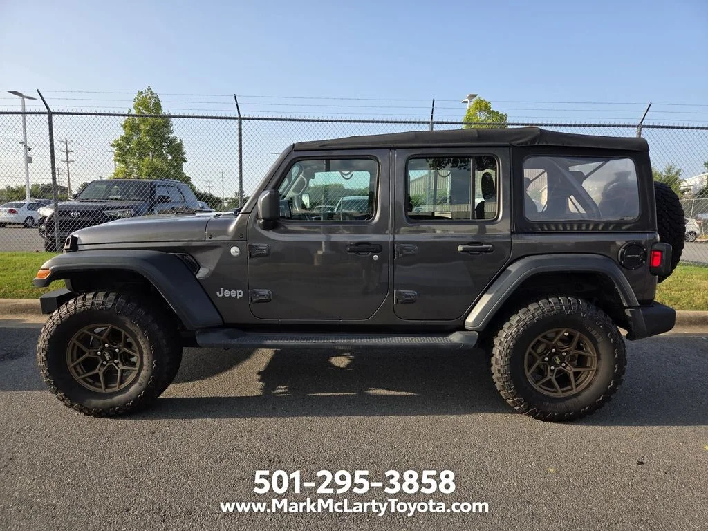 Used 2018 Gray Jeep Unlimited Sport image 7