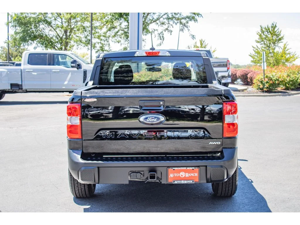 Used 2024 Shadow Black Ford XLT image 7