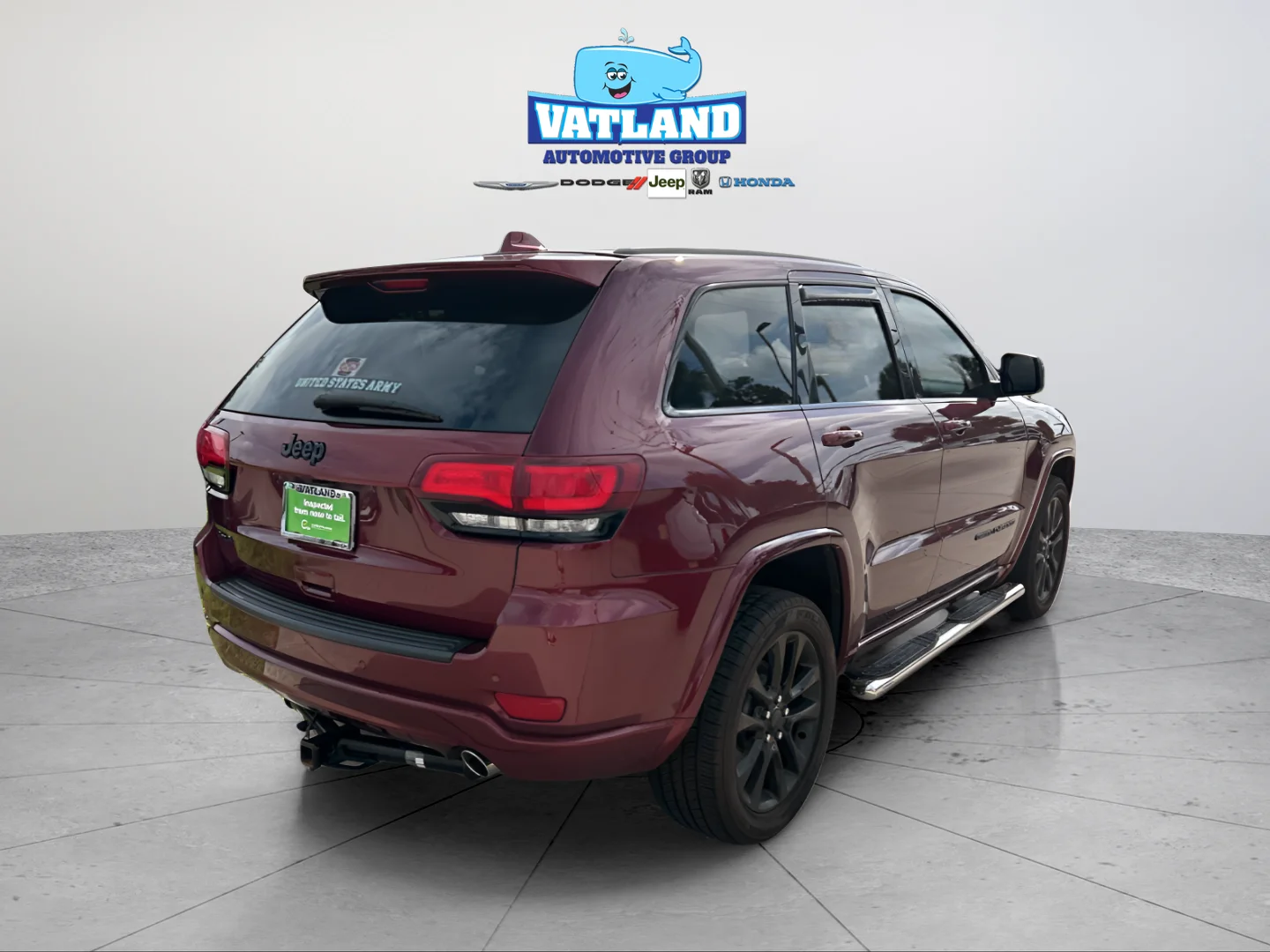 Used 2020 Velvet Jeep Altitude image 5