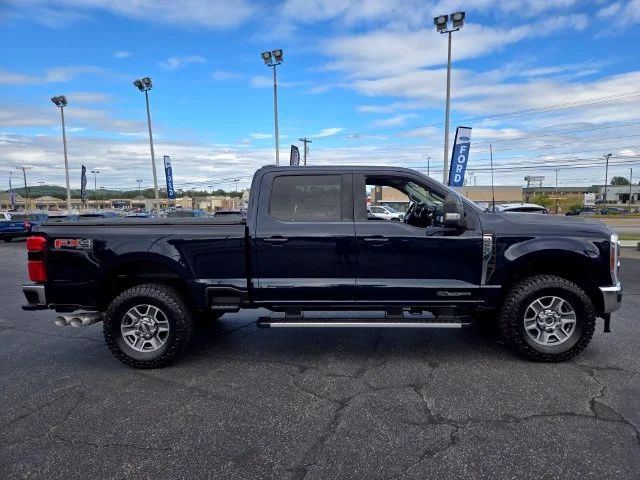 Used 2025 Blue Ford Lariat image 9