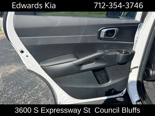 2025 Kia Sorento EX - Photo 13