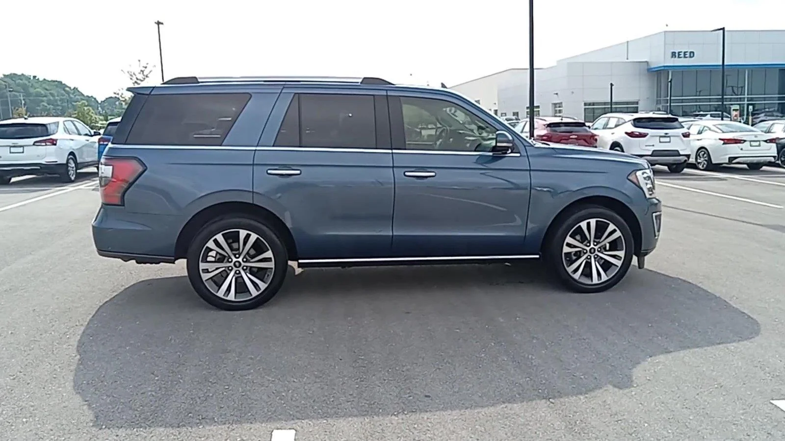 Used 2020 Blue Ford Limited image 9