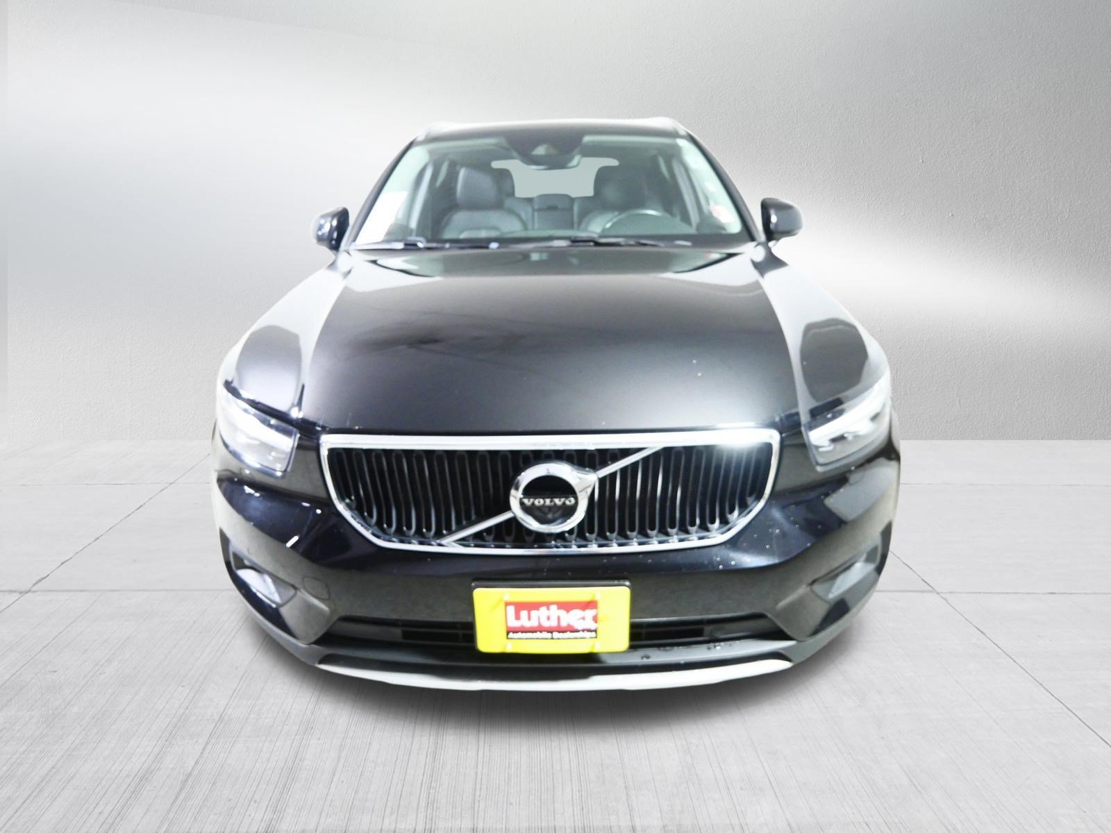 Used 2021 Volvo XC40 Momentum with VIN YV4162UK3M2602974 for sale in Brooklyn Center, MN