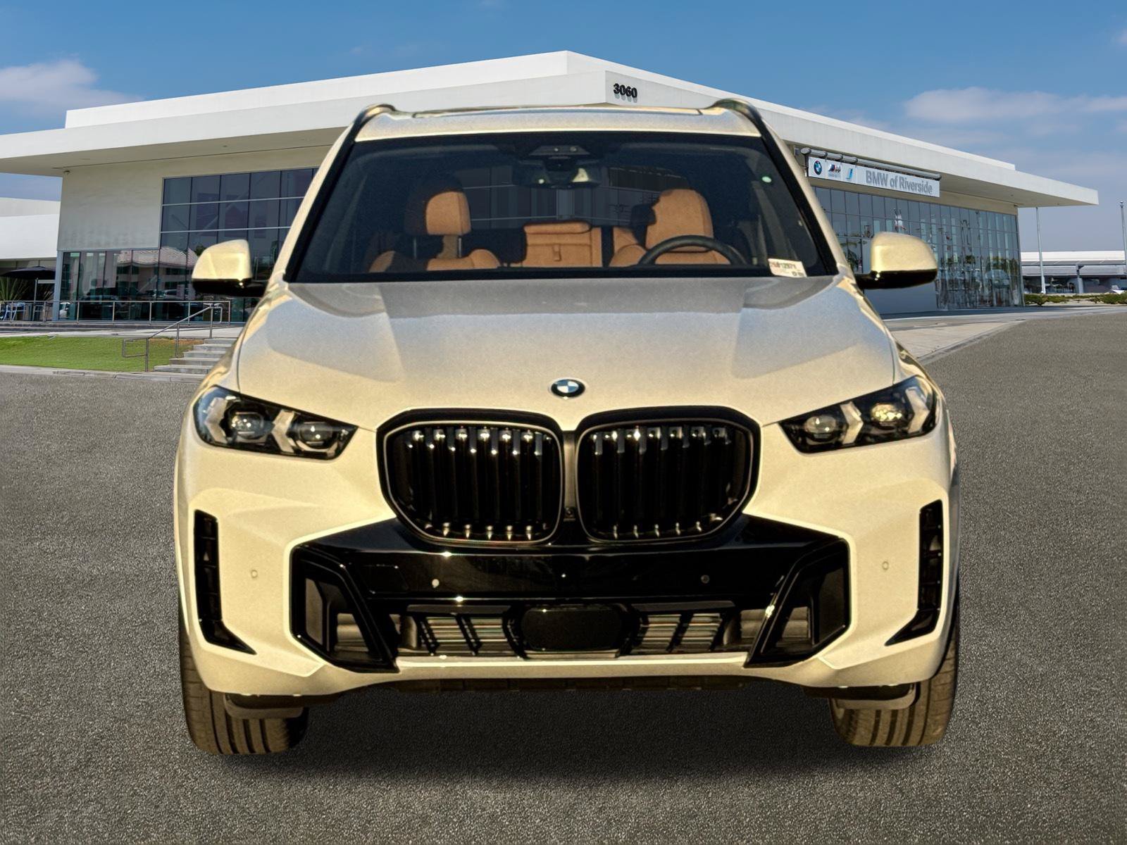 New 2026 Mineral White Metallic BMW sDrive40i image 3