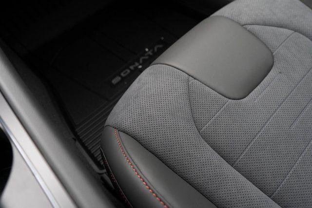 2025 Hyundai Sonata N Line - Photo 25