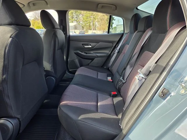 New 2026 Atlantic Gray Metallic / Super Black Two-tone Nissan SR image 11