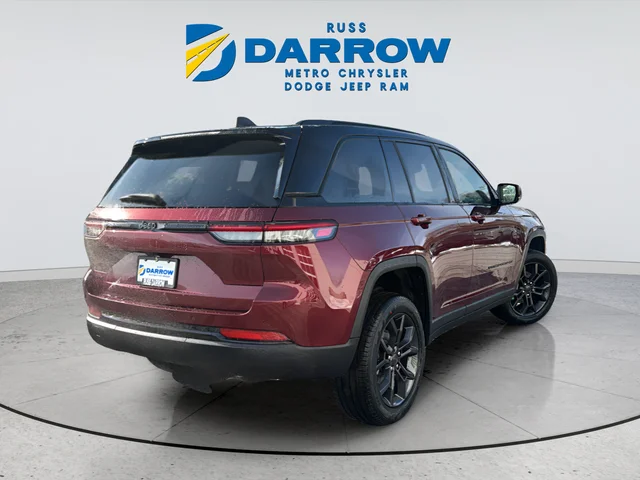 New 2025 Velvet Red Pearl-Coat Exterior Paint Jeep Limited image 5