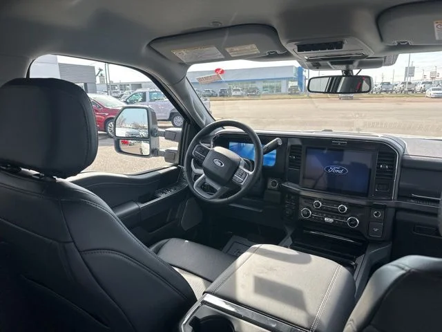 2026 Ford F-350 Super Duty Chassis Cab Lariat - Photo 13