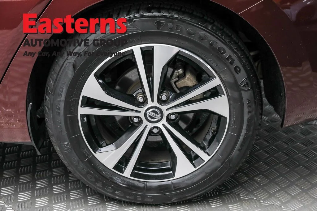 Used 2023 Red Nissan SV image 8