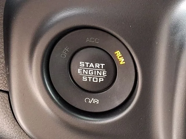 Used 2022 Gray Jeep Overland image 21