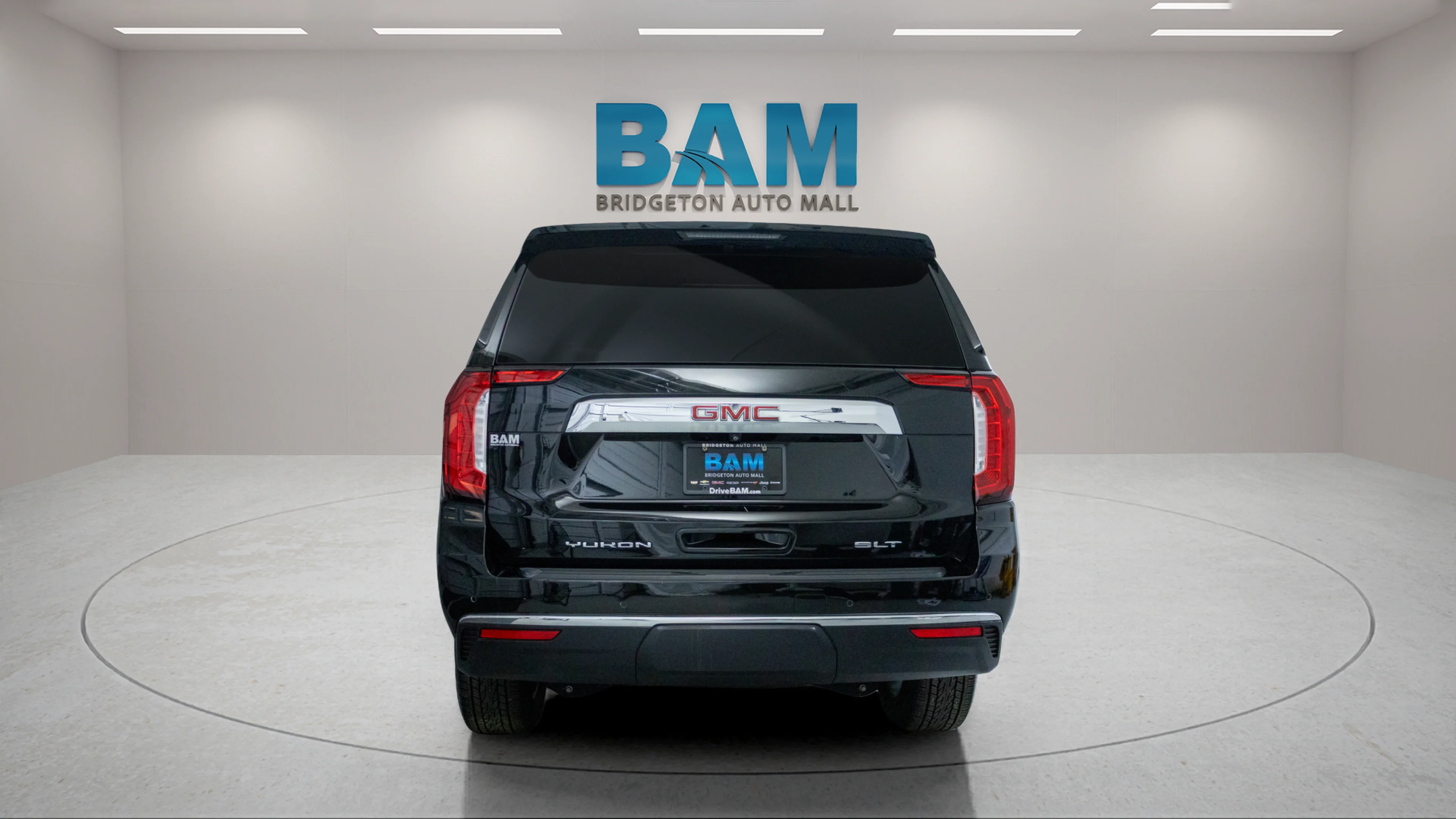 Used 2021 Onyx Black GMC SLT image 6