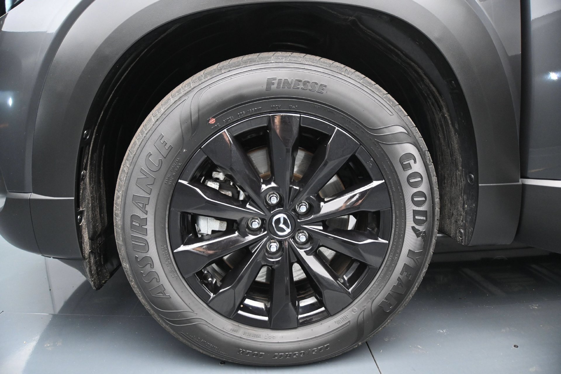 Used 2024 Machine Gray Metallic Mazda 2.5 S Preferred Package image 27