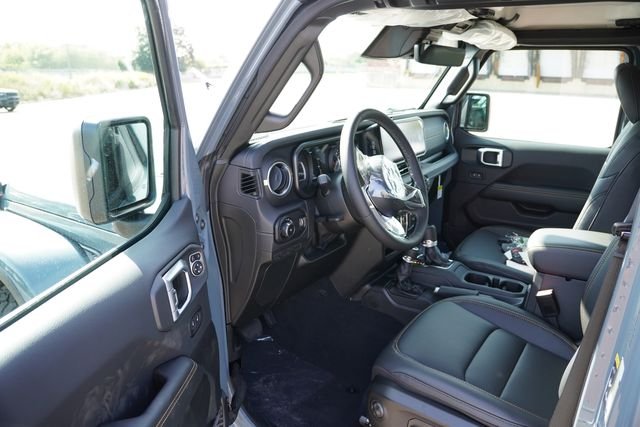 New 2026 Anvil Clear-Coat Exterior Paint Jeep Sahara image 11