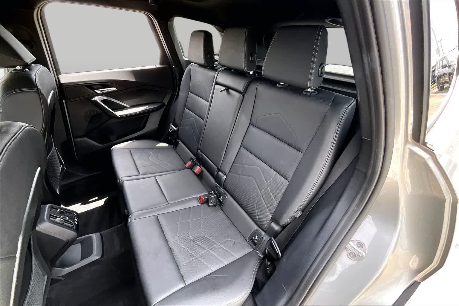 Used 2023 Space Silver Metallic BMW xDrive28i image 19