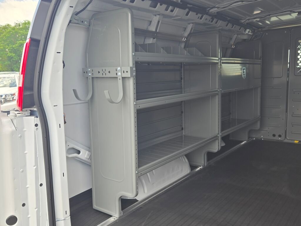 2025 Chevrolet Express Cargo Work Van - Photo 15