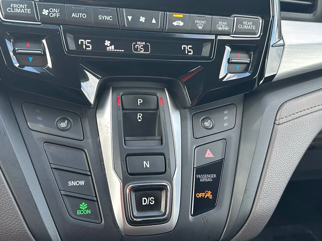 Used 2018 Silver Honda EX-L image 21