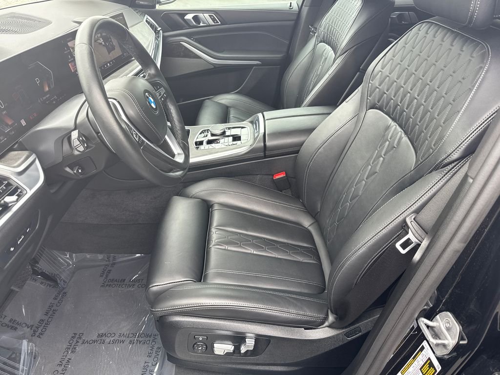 Used 2026 Black BMW xDrive40i image 22