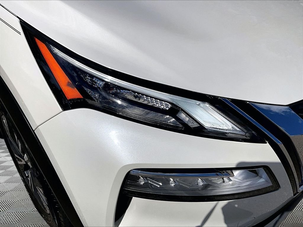 Certified Used 2023 White Nissan SV image 32