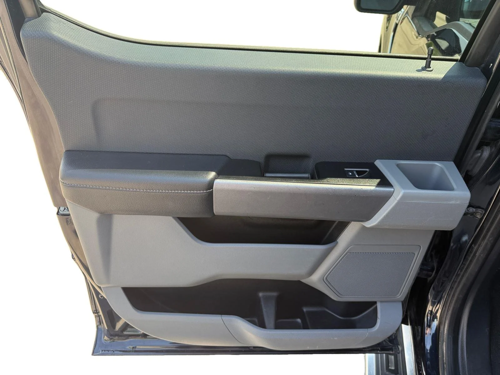 Used 2023 Agate Black Ford XLT image 19