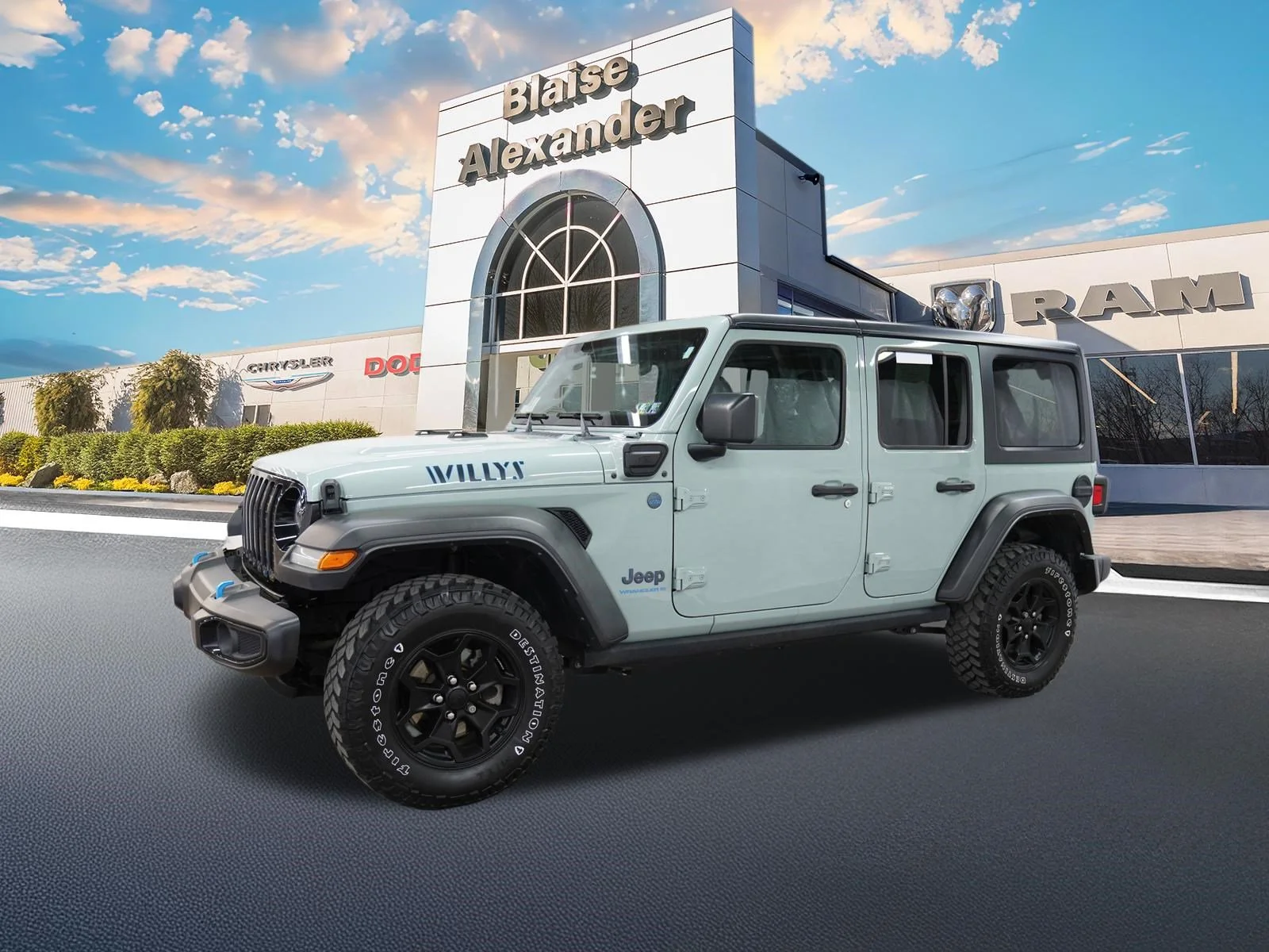 Used 2023 Earl Clearcoat Jeep Willys 4xe image 10