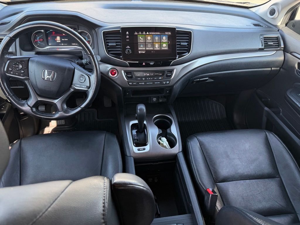 Used 2020 Black Honda EX-L image 22