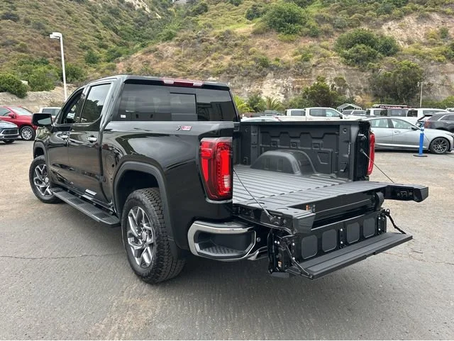 New 2026 Onyx Black GMC SLT image 32