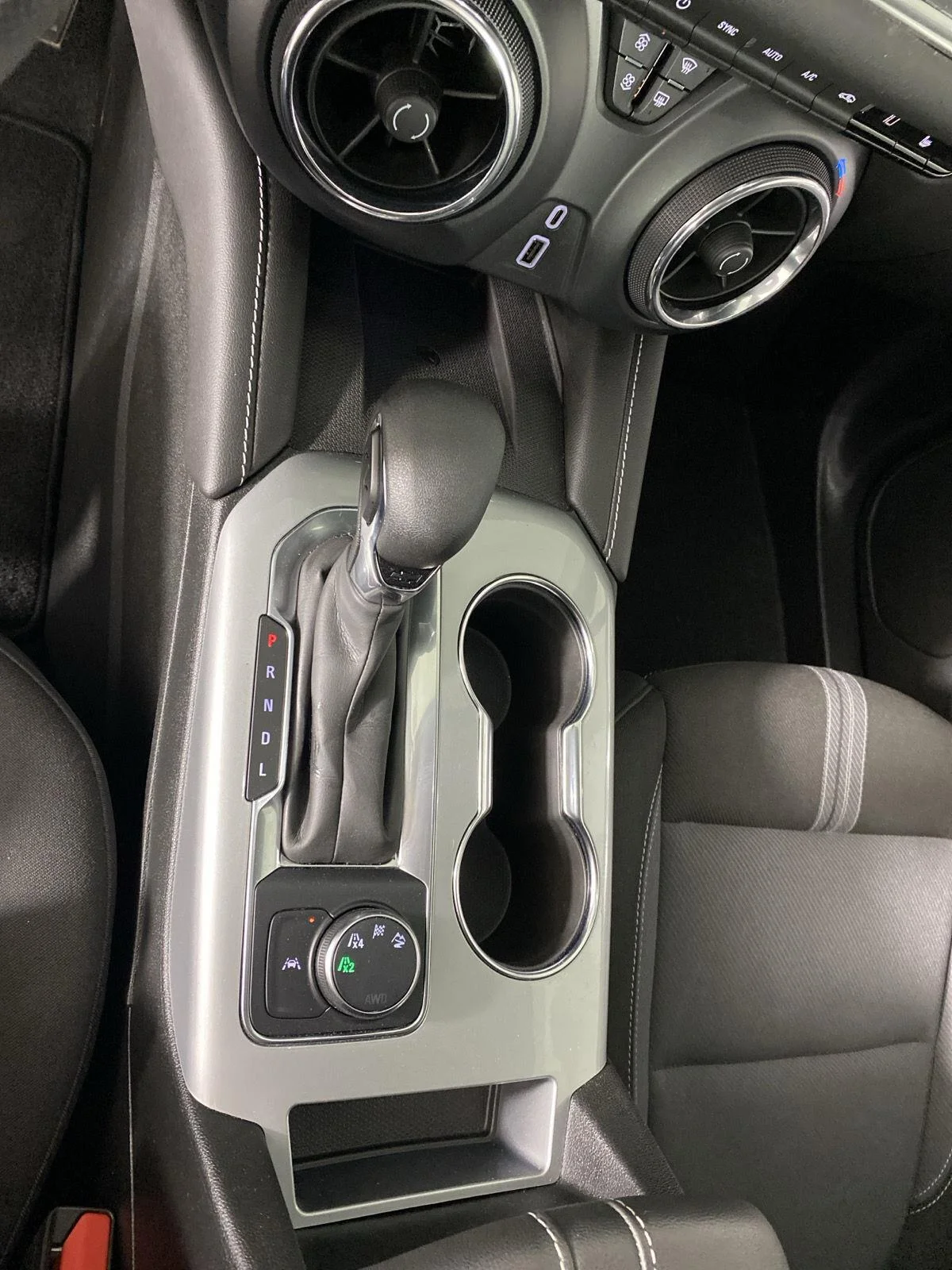 Used 2024 Black Chevrolet 2LT image 23