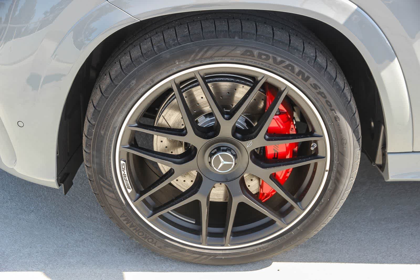New 2026 MANUFAKTUR Alpine Grey Mercedes-Benz AMG® GLE 63 S image 10