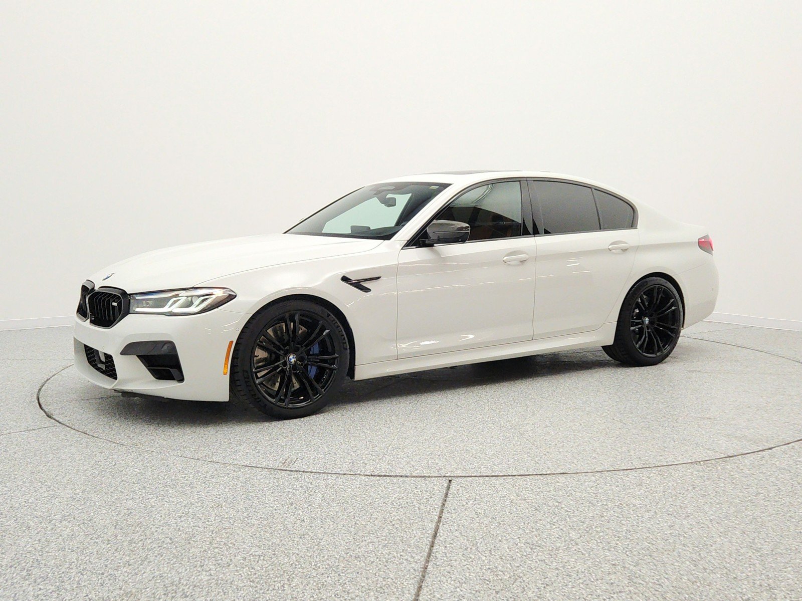 2021 BMW M5 -'s photo