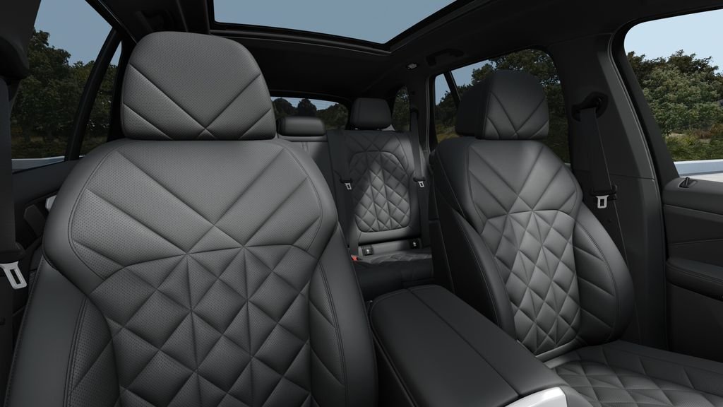 New 2026 Gray Metallic BMW xDrive40i image 11