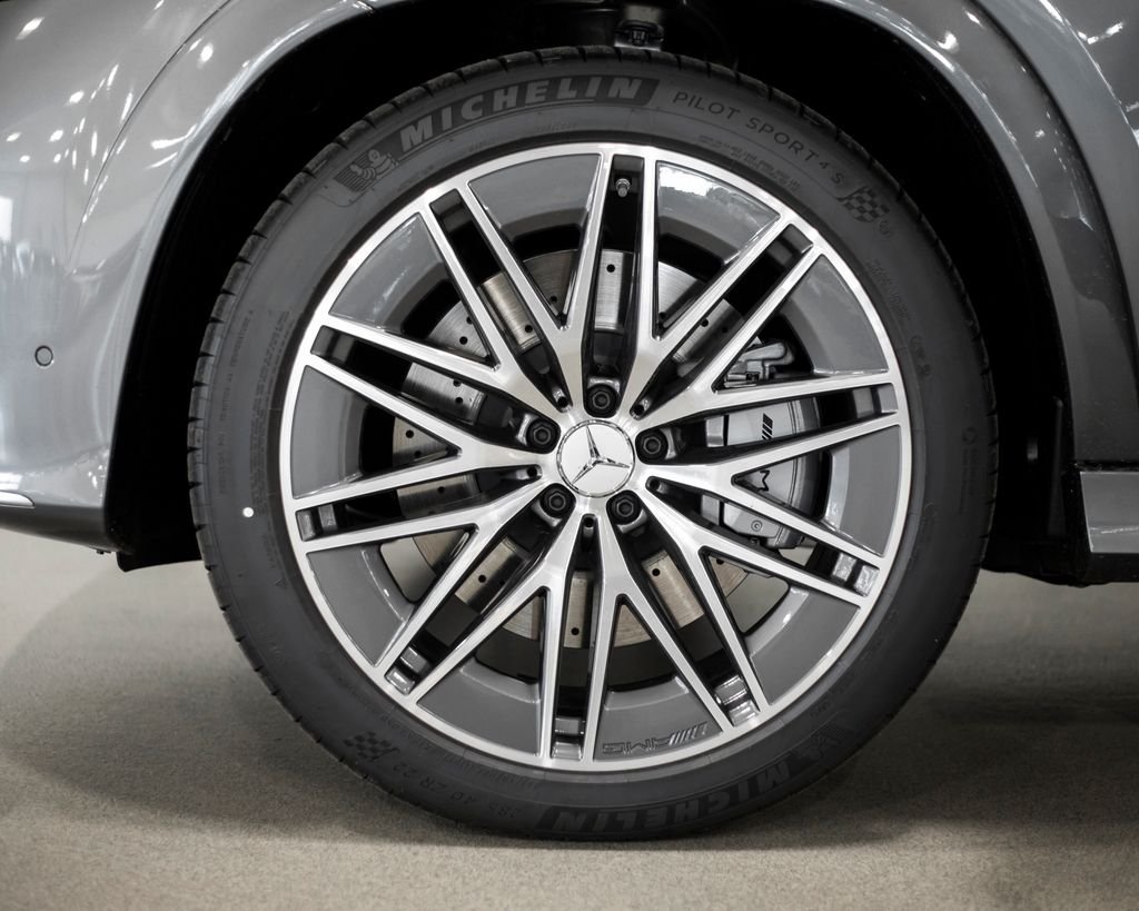 New 2026 Selenite Grey Metallic Mercedes-Benz GLE 53 AMG® image 4