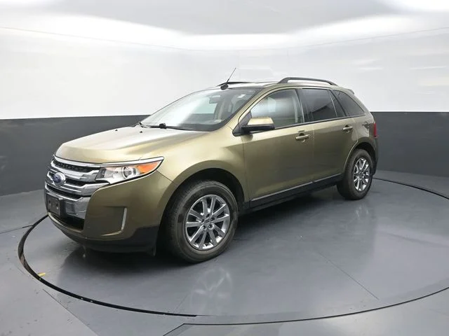 Used 2013  Ford SEL image 3