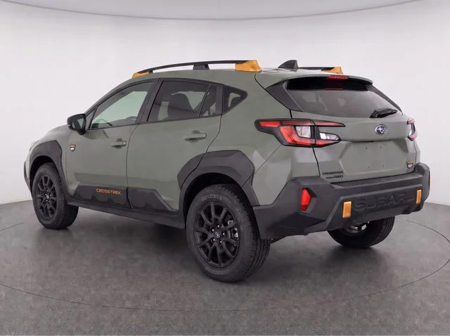 Used 2024 Green Subaru Wilderness image 7