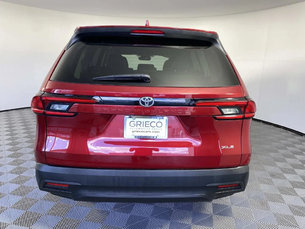 Used 2025 Red Toyota XLE image 7