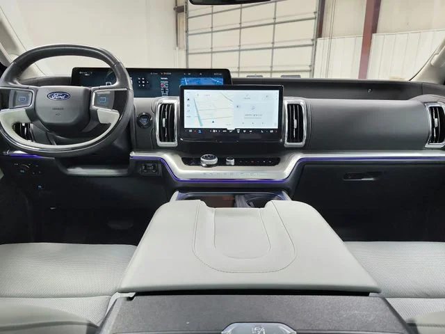 Used 2025 Black Ford Platinum image 26