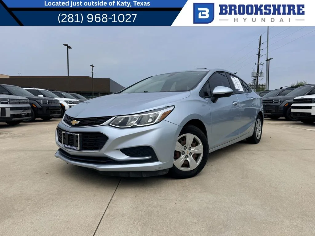2017 Chevrolet Cruze LS Auto's photo