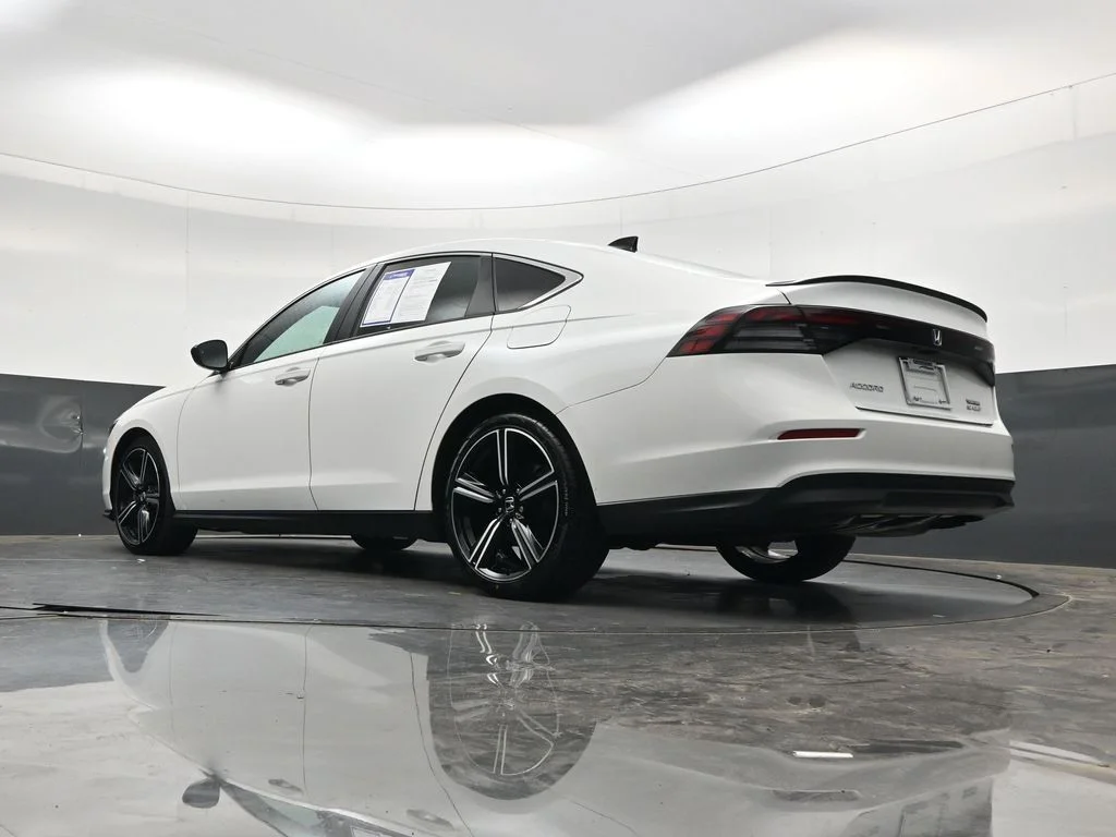 Used 2024 Platinum White Pearl Honda Sport image 45