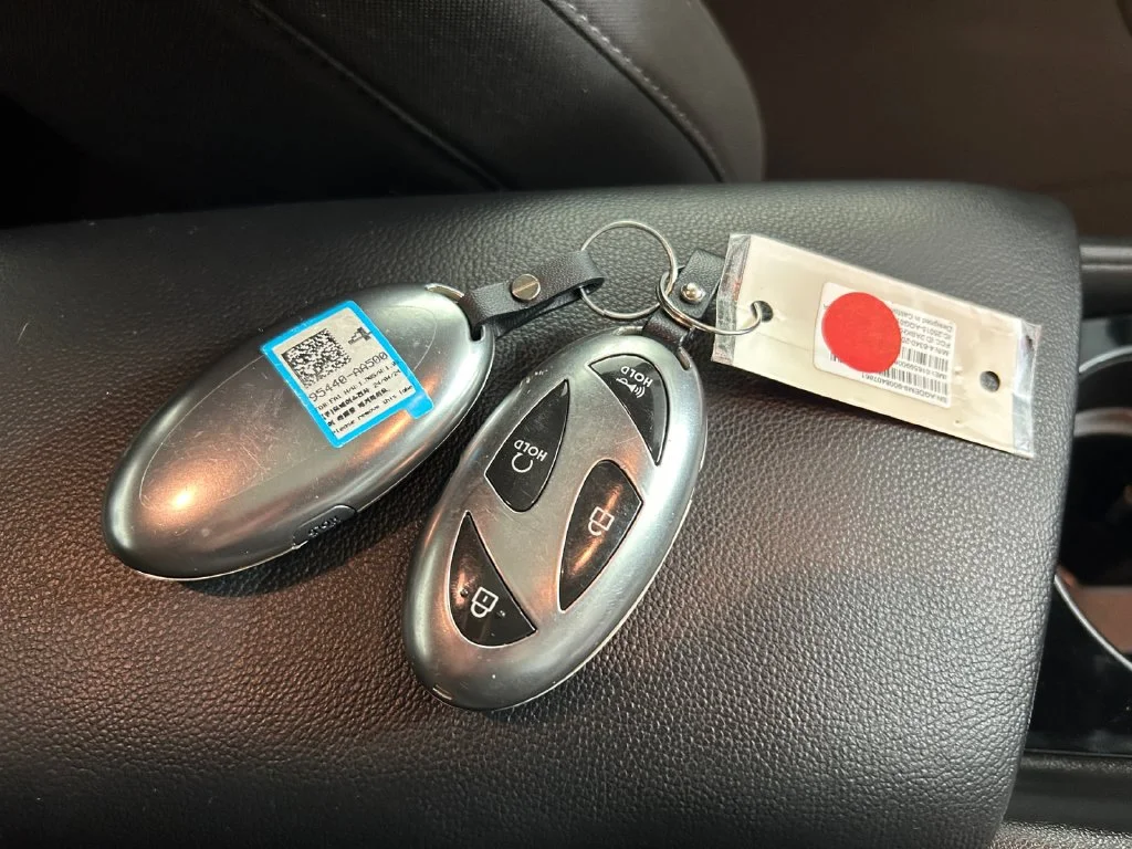 Used 2024 White Hyundai SEL image 25