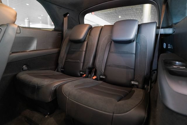 New 2026 MANUFAKTUR Alpine Grey Mercedes-Benz GLS 63 AMG® image 82