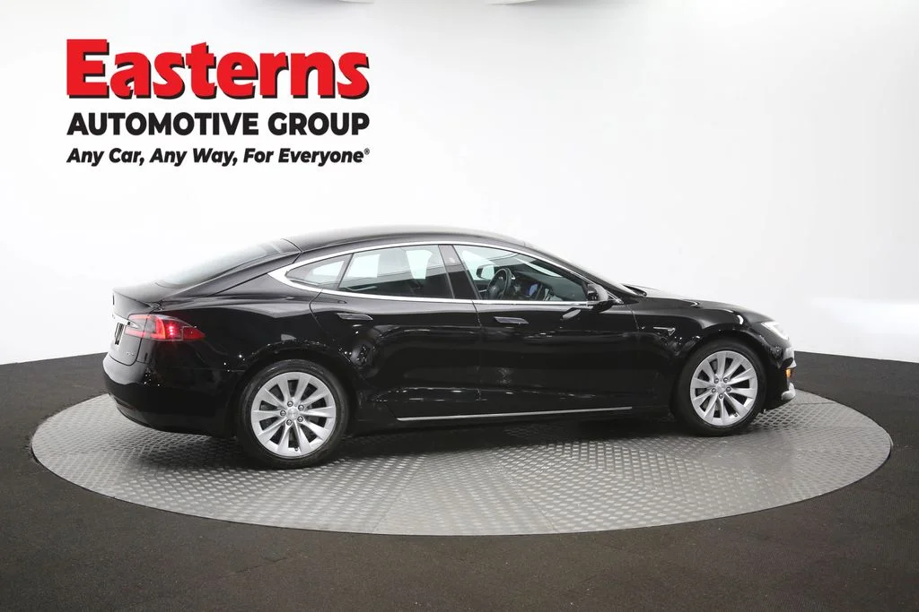 Used 2018 Black Tesla 75D image 41