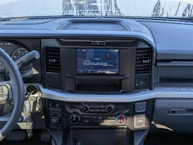 New 2027 Carbonized Gray Metallic Ford F-250® XLT image 40