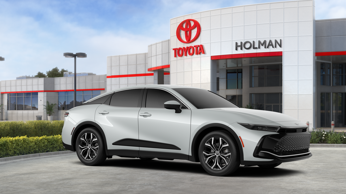 New 2026 Oxygen White Toyota XLE image 14