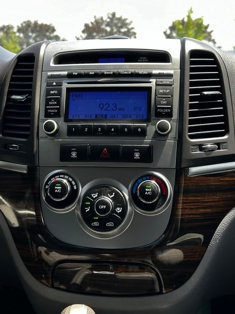 Used 2012 Frost White Hyundai GLS image 32